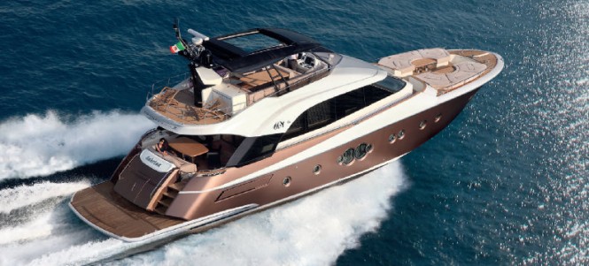 Motor yacht MCY70