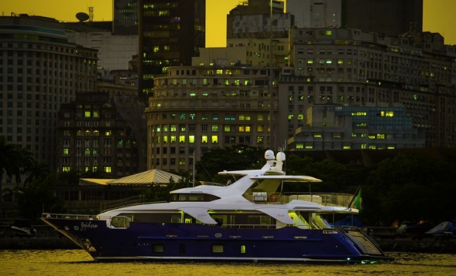 Motor yacht ZAPHIRA - side view - Image credit to Alberto de Abreu Sodre