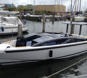 Omega Architects-designed 9,5m Limousine Tender for a 73m mega yacht