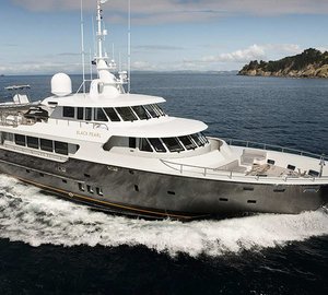 Chris Connell Design shortlisted for IY&A Award 2014 with motor yacht BLACK PEARL