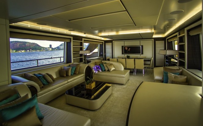 ZAPHIRA superyacht - Saloon - Image credit to Alberto de Abreu Sodre