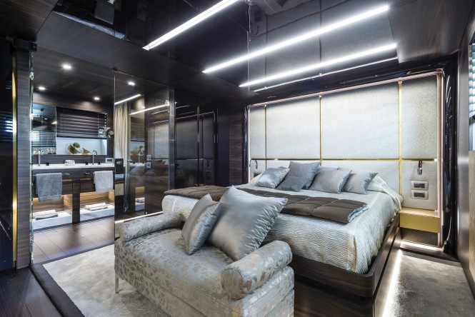 Zahraa superyacht - Owners cabin Zahraa superyacht - Owners cabin