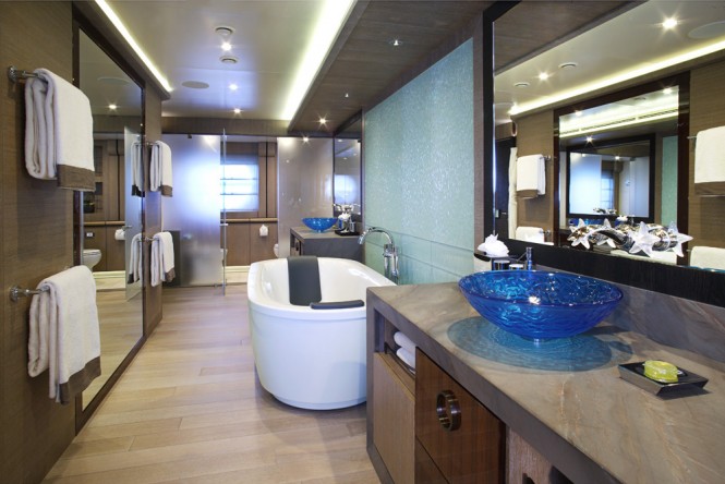 Luxury Yacht Lady M Master Cabin 