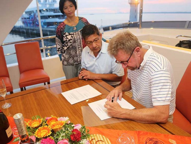 Luxury yacht Koonoona - Ownership signing