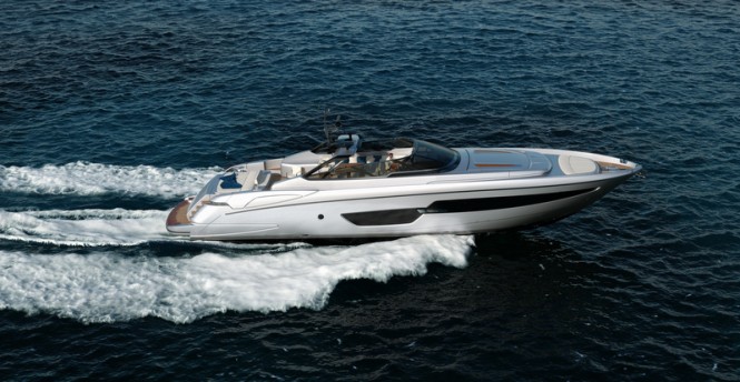Motor yacht Riva 88 Miami at full speed