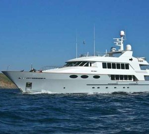 RMK-refitted motor yacht KEYLA with new interior design by Hot Lab wins World Superyacht Award 2014