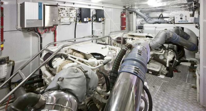 Vicem 97 Cruiser Yacht - Engine Room