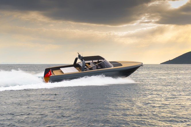 Alen Yacht built motor yacht IGUAZU