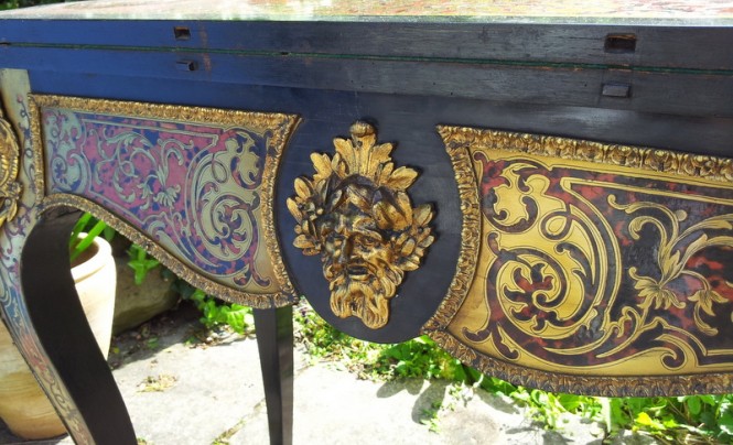 Boulle table for a 42m superyacht after conservation