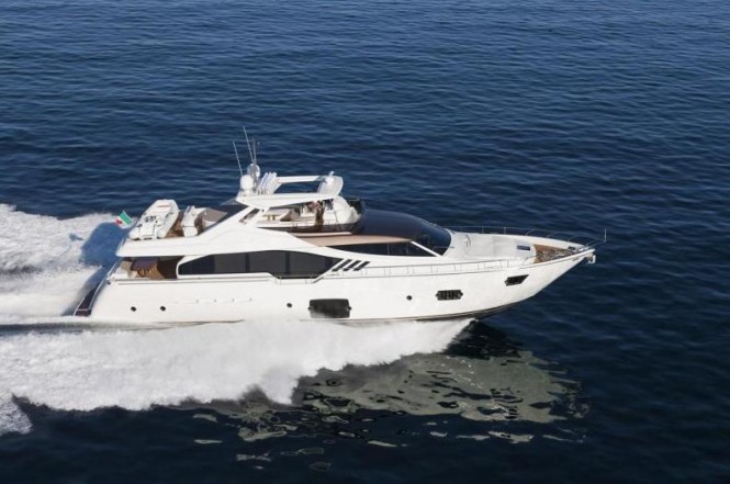 Ferretti 870 Yacht underway