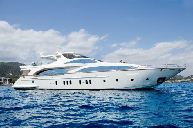 Luxury charter yacht ITACA CLUB built by Azimut Yachts
