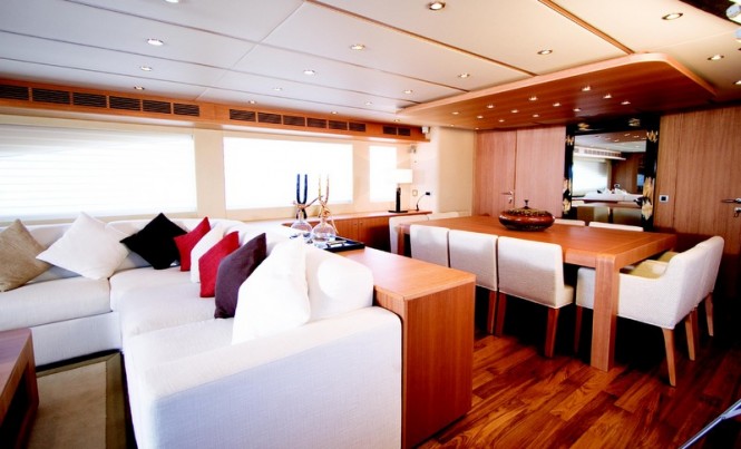 Luxury yacht Numarine 102 - Interior