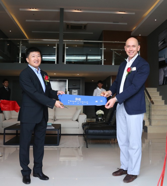 Mr Alessandro Tirelli (Ferretti Group Asia Pacific Sales Director) with James Li of Speedo Marine