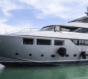 Launch of Tecnomar Nadara 40 motor yacht LOW PROFILE