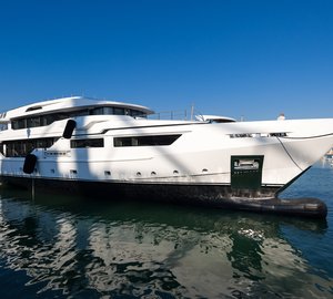 Launch of Admiral Maxima 47 motor yacht ENTOURAGE announced by The Italian Sea Group