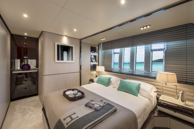 Azimut Grande 95RPH yacht - VIP cabin