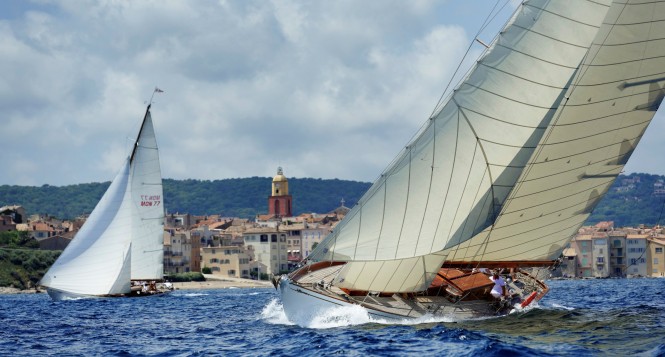 Classic yacht Amadour at the start of the race in Saint-Tropez