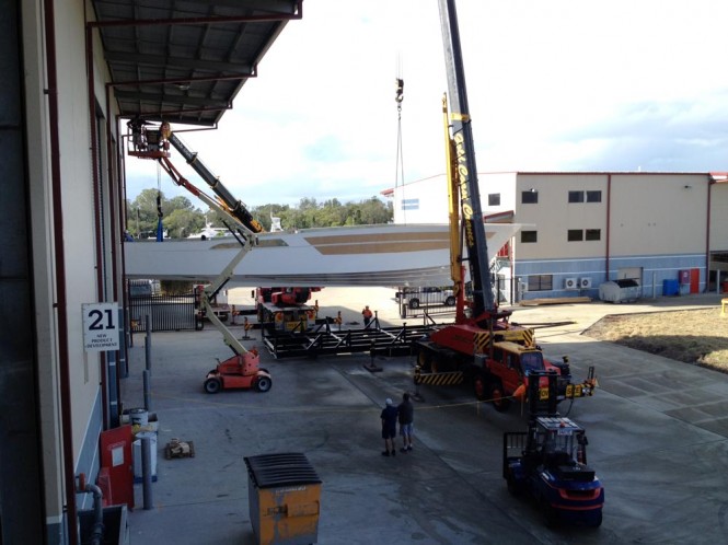 Hull lifting of Riviera 75 Enclosed Flybridge motor yacht Hull no. 3