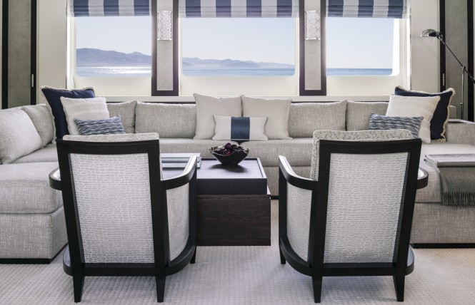 TURQUOISE Yacht - Sky Lounge Seating