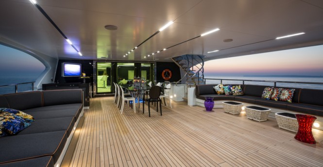 Motor yacht Ocean Paradise - Upper Deck