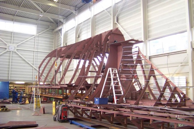 New bow section for the 41m Heesen charter yacht Seven Sins - Photo credit to Balk Shipyard