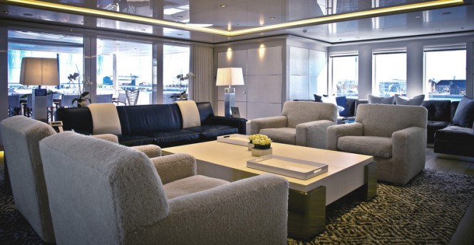 Super yacht ODESSA II - Saloon