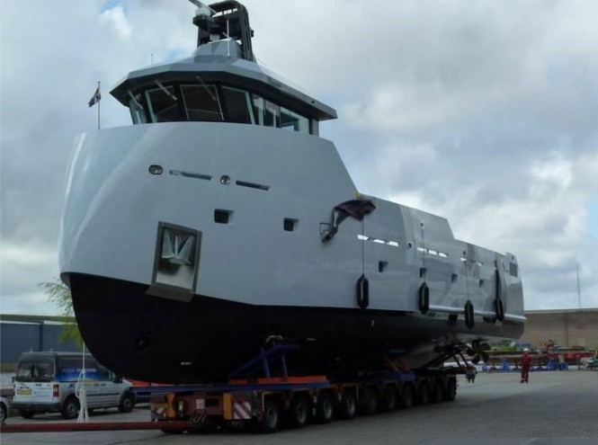 24m Lynx superyacht support vessel Yxt One