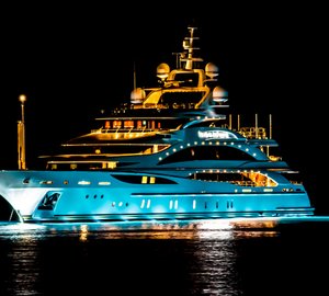 Photos: Benetti motor yacht DIAMONDS ARE FOREVER by night