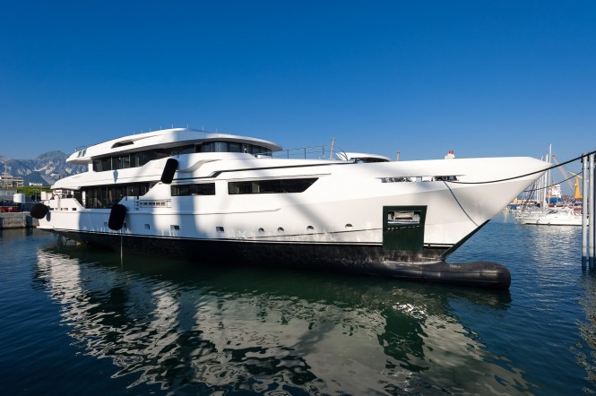 Admiral Maxima 47 Yacht Entourage at launch