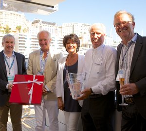 Owner of Feadship motor yacht COMO wins Baccarat SuperYachtWorld Trophy