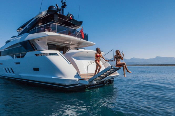 DL Yachts - motor yacht DREAMLINE 26M