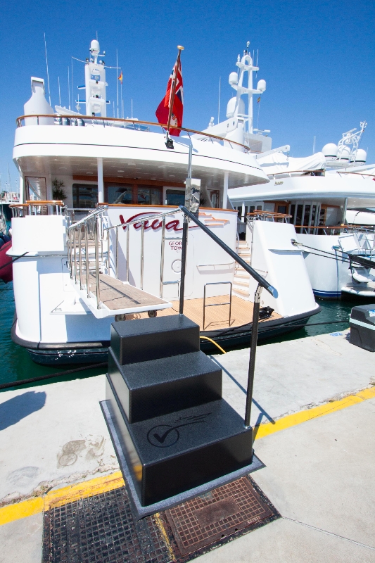 DockSteps for superyacht Vava
