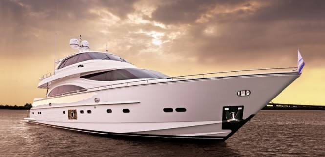 Horizon E88 Yacht