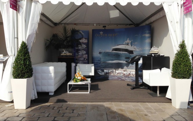 Outer Reef Yachts Stand