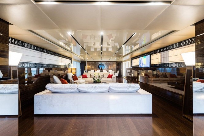 Luxury yacht Flying Dragon - Saloon