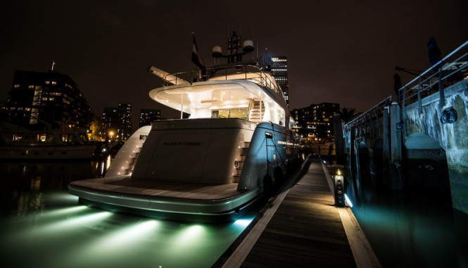 Mulder 98 Flybridge motor yacht YN1391 by night Mulder 98 Flybridge motor yacht YN1391 by night