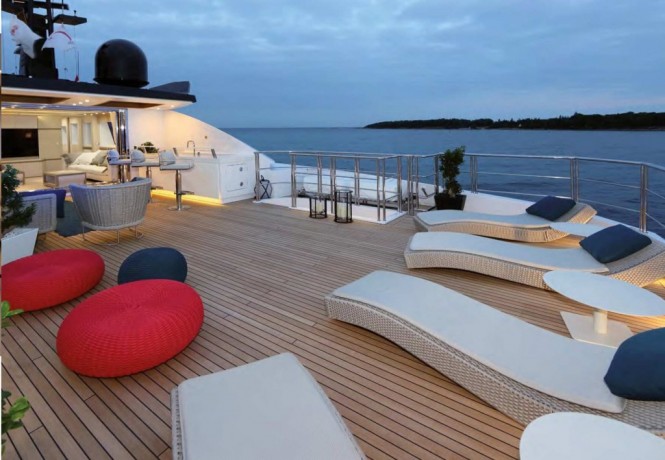 Aboard Columbus Sport Hybrid 40M superyacht