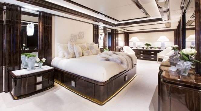 Luxury yacht Illusion V - Owners Cabin