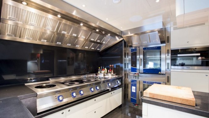 Motor yacht Illusion V - Galley