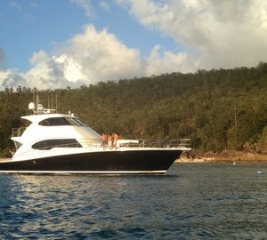 Riviera flagship 75 Enclosed Flybridge motor yacht SEABREEZE the star of Today as well as tomorrow