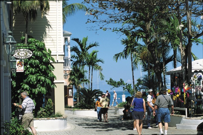 St Croix-Outdoor shopping - US Virgin Islands - Photo credit US Virgin Islands Department of Tourism