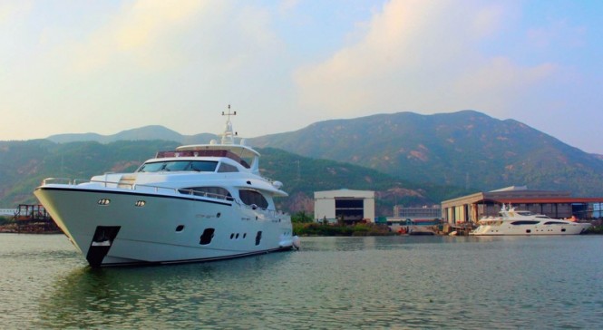 Xinyi 868 superyacht
