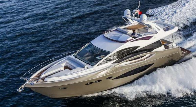 Luxury yacht Numarine 70 Flybridge from above