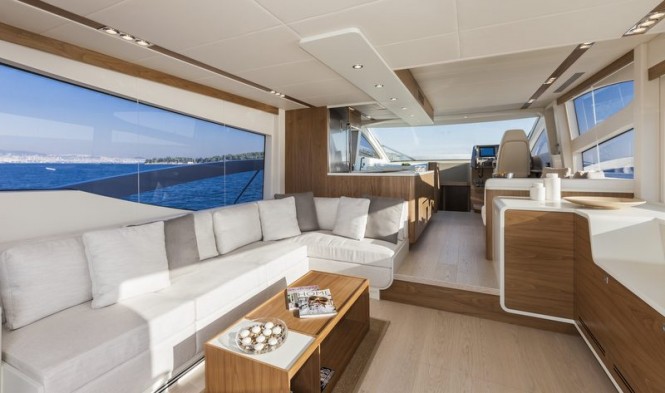 Numarine 70 Flybridge Yacht - Saloon