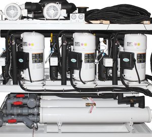 New STS900 Chiller by Dometic for 194’ Trinity Hull T-062 Yacht