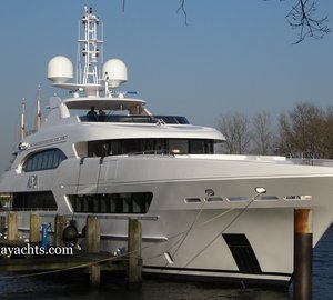 Photos: 47m Heesen motor yacht ASYA (YN 16947)