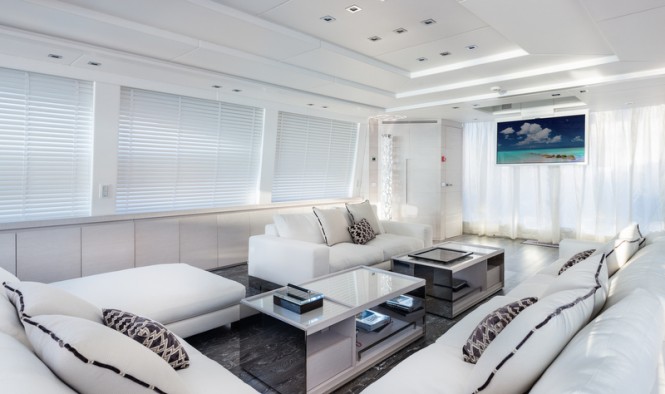 AB140 Yacht - Interior