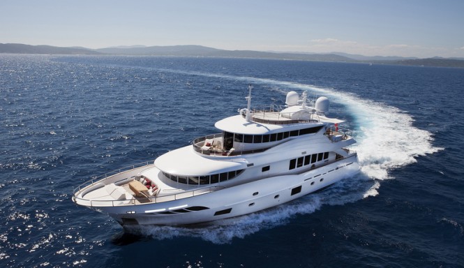 Filippetti Navetta 30 super yacht GATSBY underway