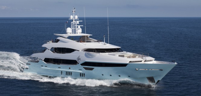 Luxury motor yacht BLUSH underway