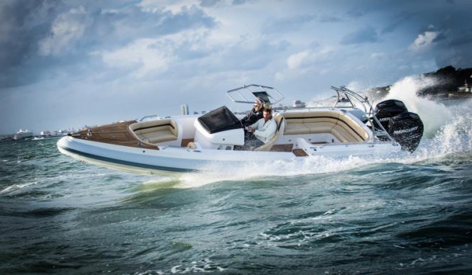 New Wahoo LX600 superyacht tender during sea trials